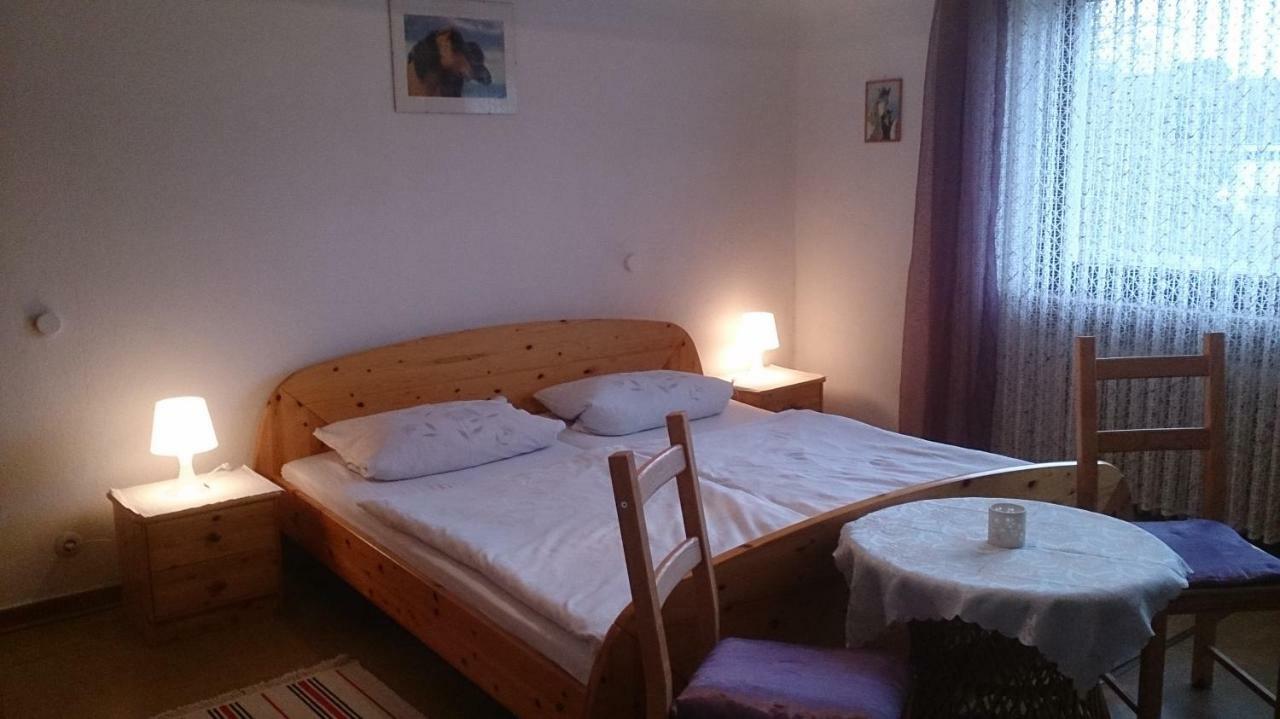 Gaestehaus Burgwald-Trekking Mittelsimtshausen 외부 사진