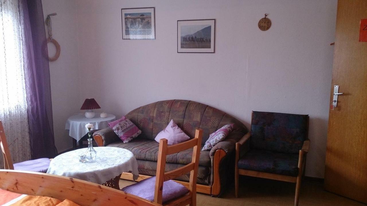 Gaestehaus Burgwald-Trekking Mittelsimtshausen 외부 사진