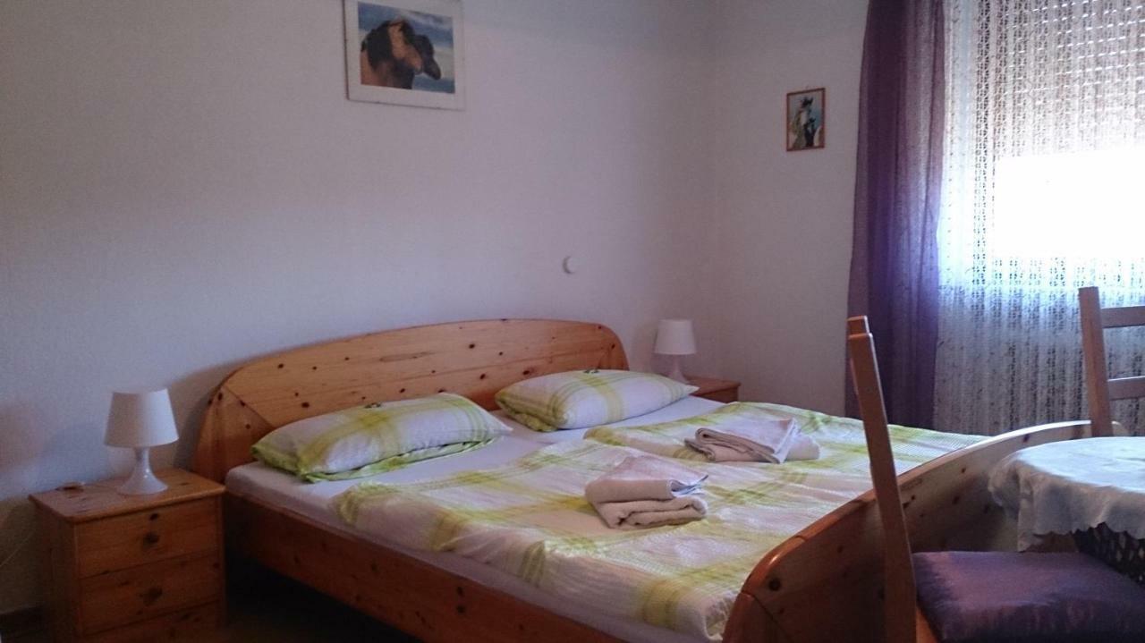 Gaestehaus Burgwald-Trekking Mittelsimtshausen 외부 사진