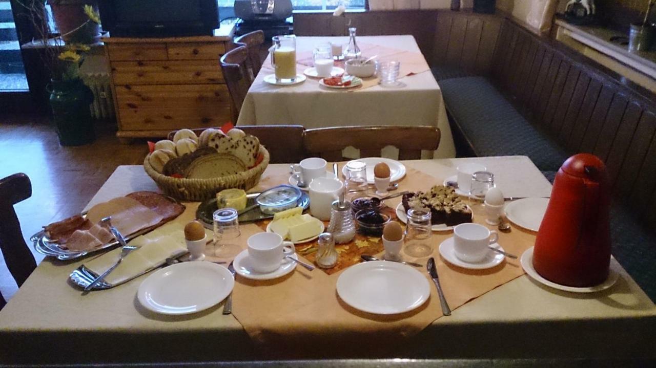 Gaestehaus Burgwald-Trekking Mittelsimtshausen 외부 사진